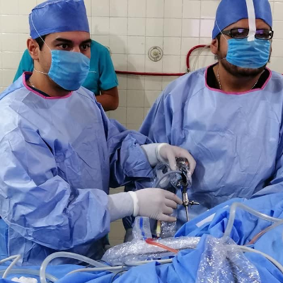 Dr. Eduardo Villanueva Manzo Artroscopía y cirugía de rodilla